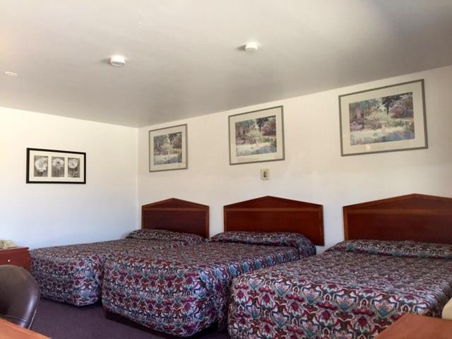 Maple Inn And Suites Los Banos Exterior photo